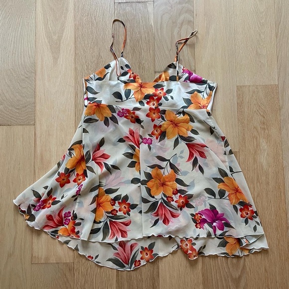 stunning hibiscus print VS slip - Picture 5 of 5